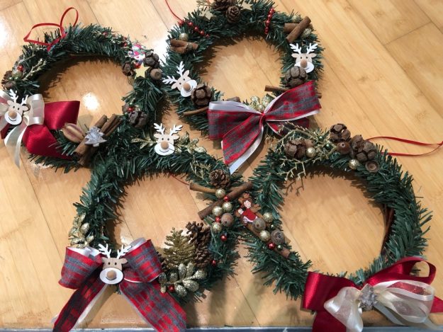 Sretni božićni blagdani i sve najbolje u novoj 2024 godini!!!!