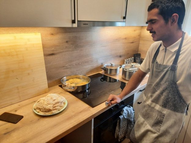 Slika1 Posjet Stručnog tima COO Lug jedinici organiziranog stanovanja u Jaski – 22.10.2025.