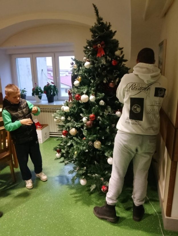 Slika1 Advent i Sveti Nikola u Lugu, 6.12.2025.